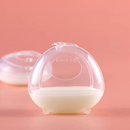 Haakaa 2x Ladybug Breast Milk Collector in clear design, holds up to 150ml, perfect for discreet milk storage.