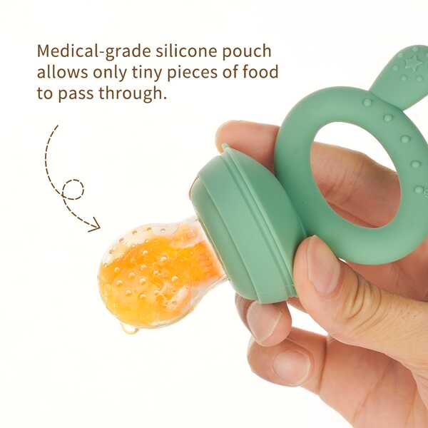 Haakaa Freeze-N-Feed Mini Combo in Pea Green, featuring a medical-grade silicone pouch for safe feeding.