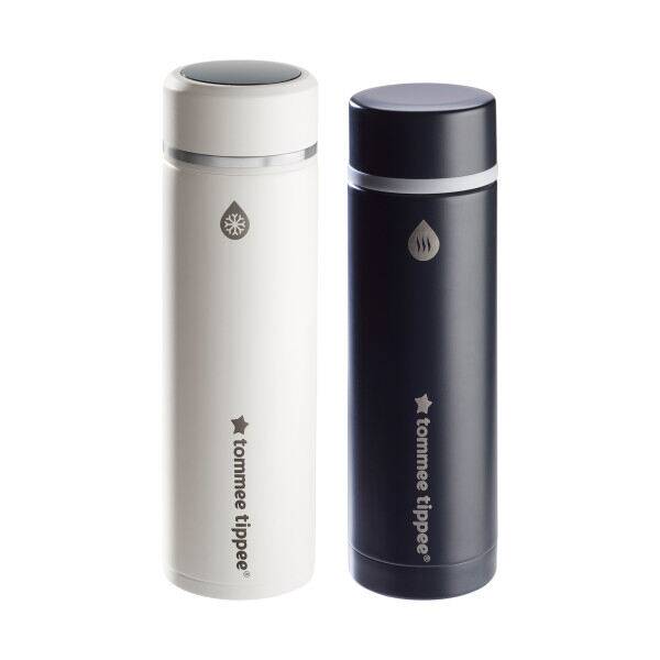 Tommee Tippee GoPrep™ Portable Formula Feed Maker Set includes a white and navy insulated bottle for on-the-go feeding.