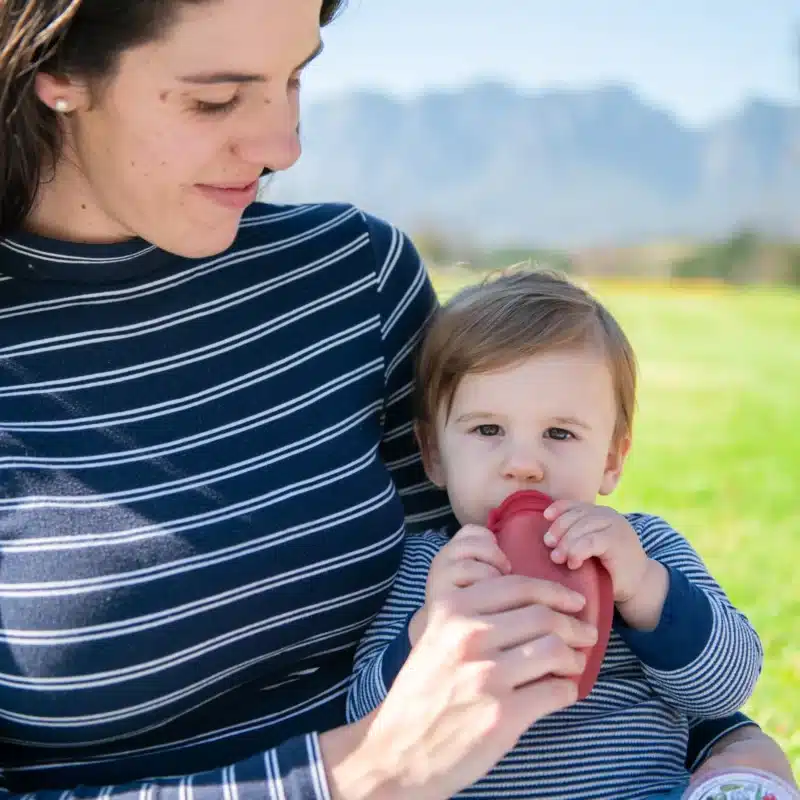 MACCIE__squeeze_go_pouch_feeding_picnic