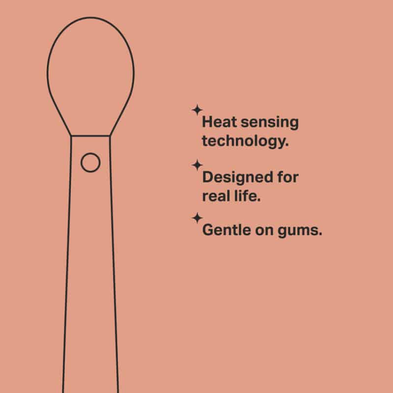 Tommee Tippee Heat Sense Weaning Spoon 4Pk featuring heat sensing technology and a gentle design for baby's gums.
