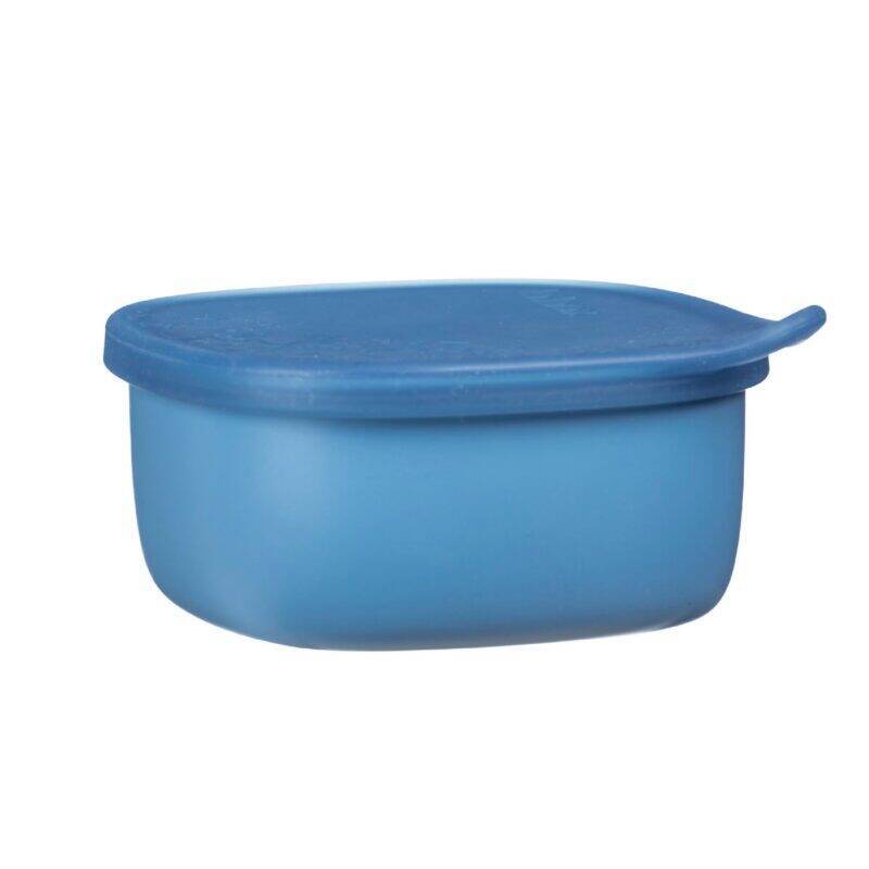 b.box lunch tub in Ocean blue, featuring a sleek design with a secure lid for on-the-go meals.